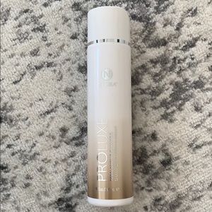Neora Proluxe Rebalancing Shampoo